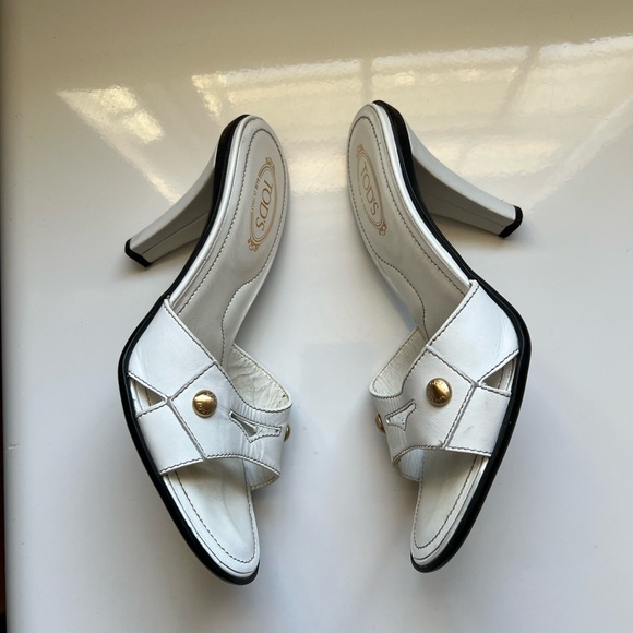 Tod's White Mules with Gold Details - Picture 5 of 9